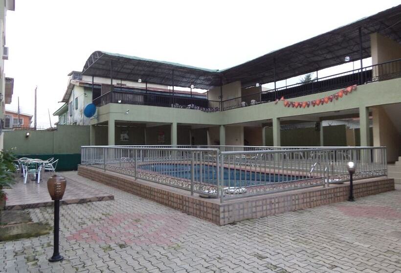 Akma Signature Hotel & Suites