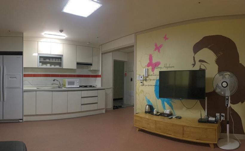 Hotell Joy Near Camp Humphres