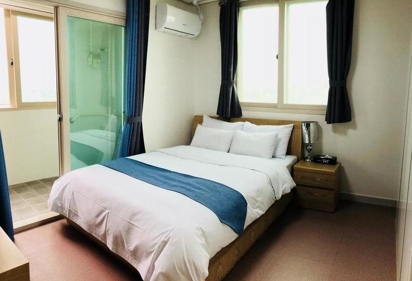 Hotell Joy Near Camp Humphres