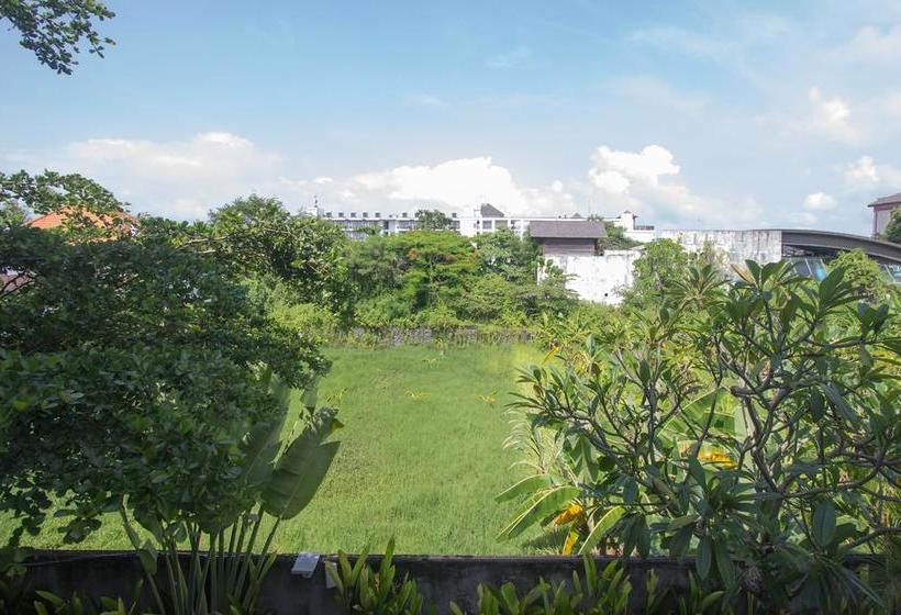 Отель Soraya Apartment Seminyak