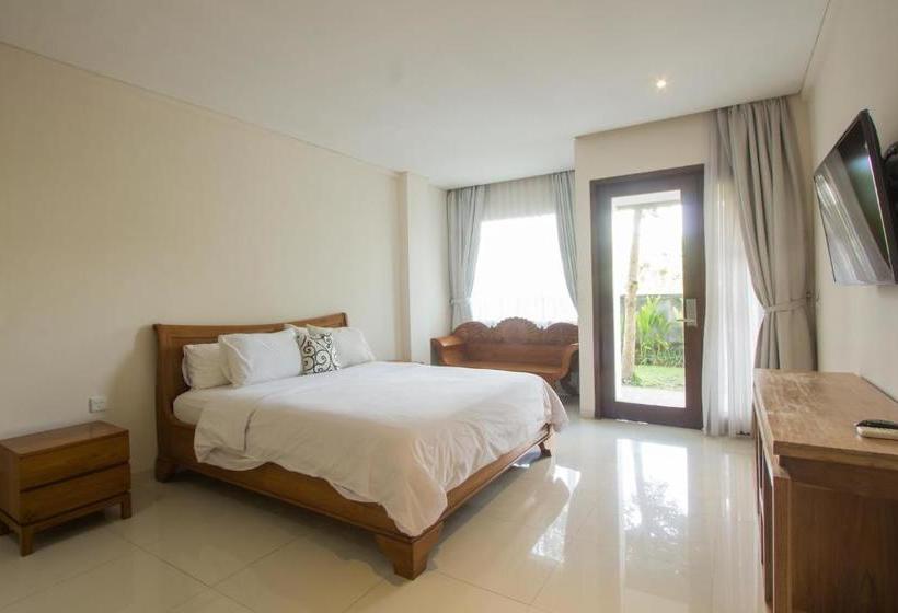 Отель Soraya Apartment Seminyak
