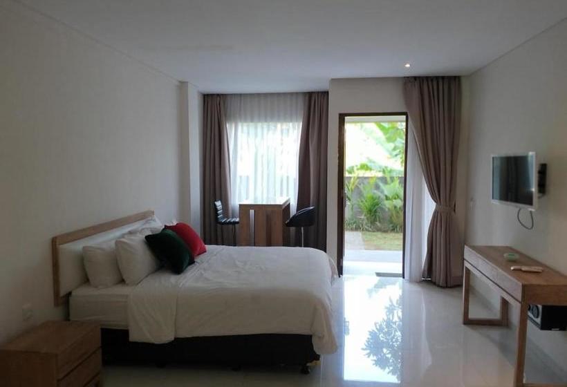 Отель Soraya Apartment Seminyak