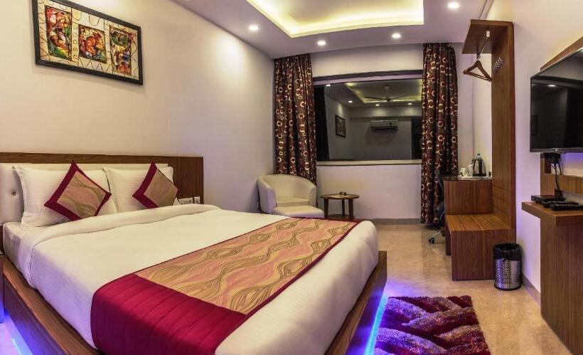 בית מלון כפרי Suktara International