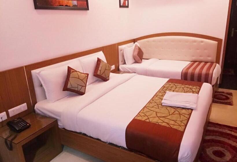 בית מלון כפרי Suktara International