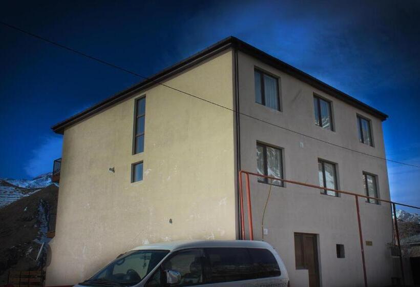 هتل Sunshine Kazbegi