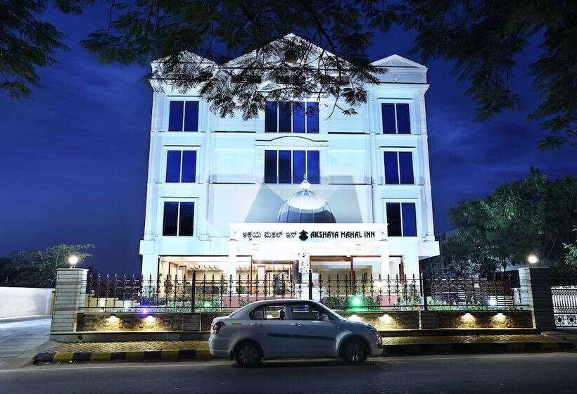 Hotelli Treebo Premium Akshaya Mahal Inn