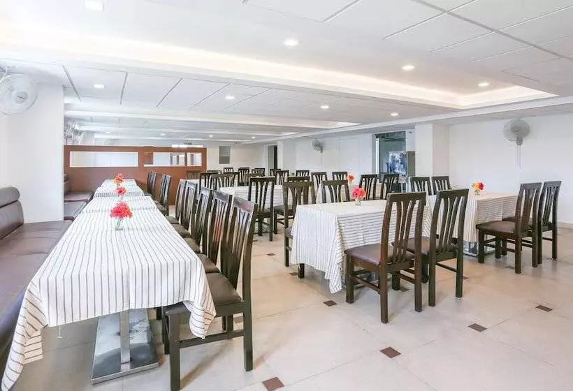 ホテル Treebo Premium Akshaya Mahal Inn