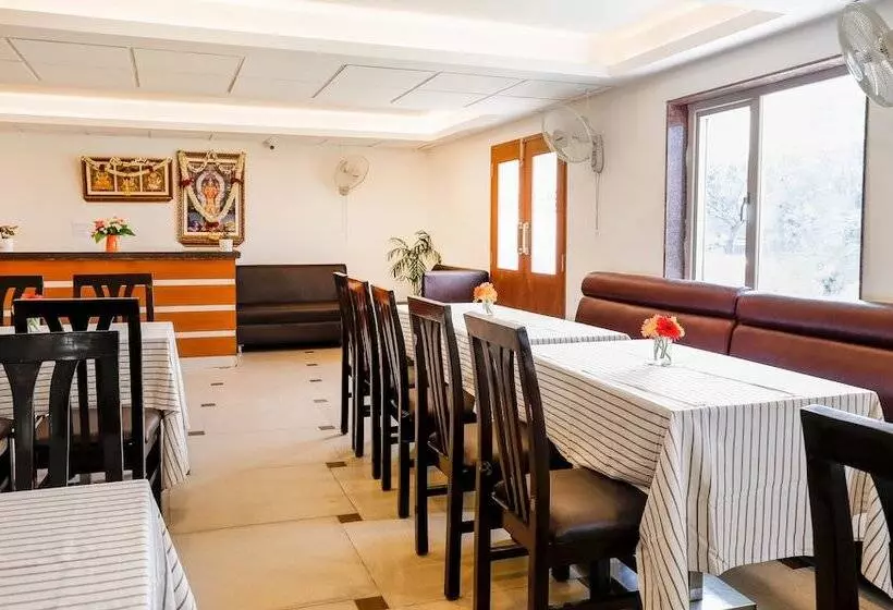 ホテル Treebo Premium Akshaya Mahal Inn