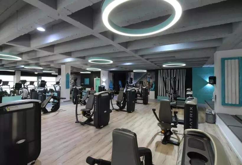 هتل Vitalounge Sports & Spa