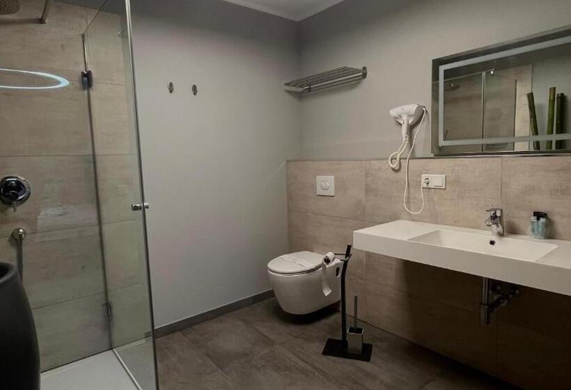 فندق Vitalounge Sports & Spa