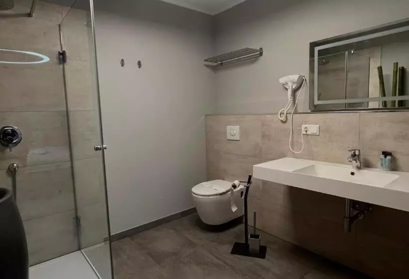 هتل Vitalounge Sports & Spa