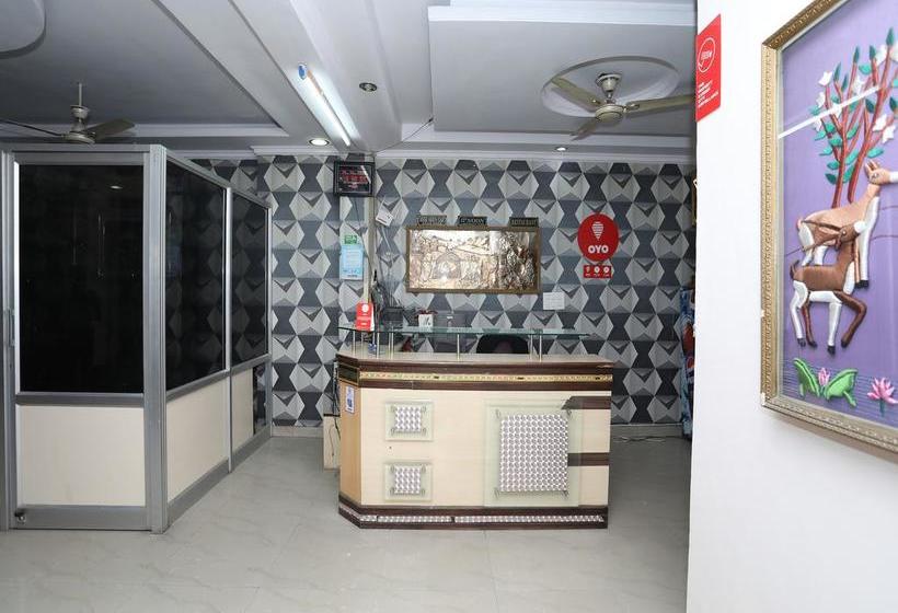 Oyo 10347 Hotel Deepak