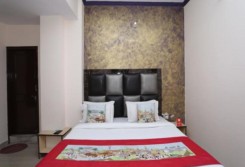 Oyo 10347 Hotel Deepak