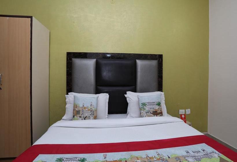 Oyo 10347 Hotel Deepak