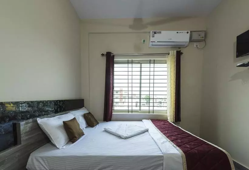 Oyo 9544 Hotel Crown Residency