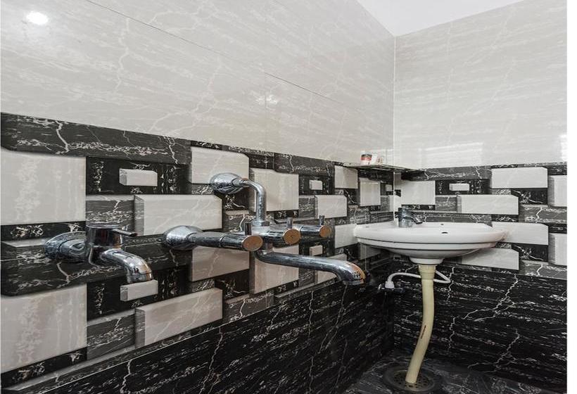 Fotos del hotel Oyo 9544 Hotel Crown Residency:  3