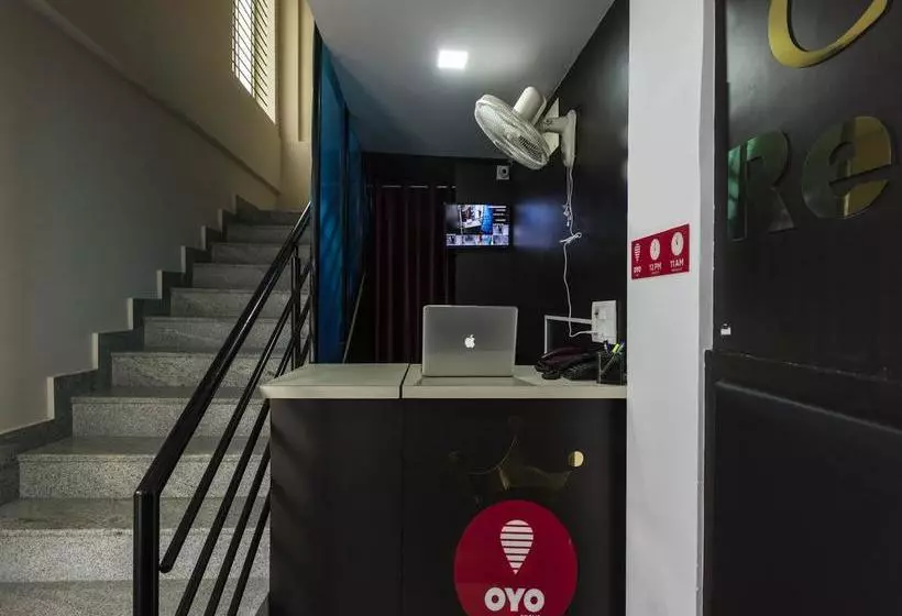 Oyo 9544 Hotel Crown Residency