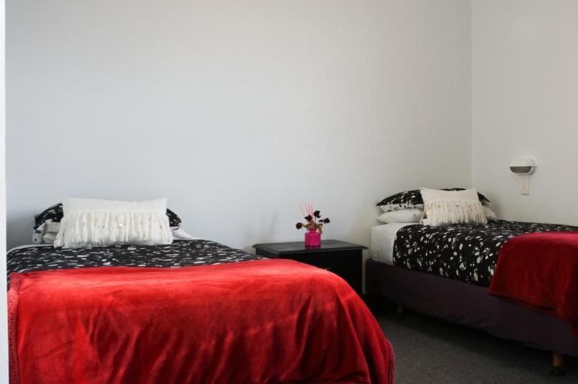 South Of The Barber Hostel