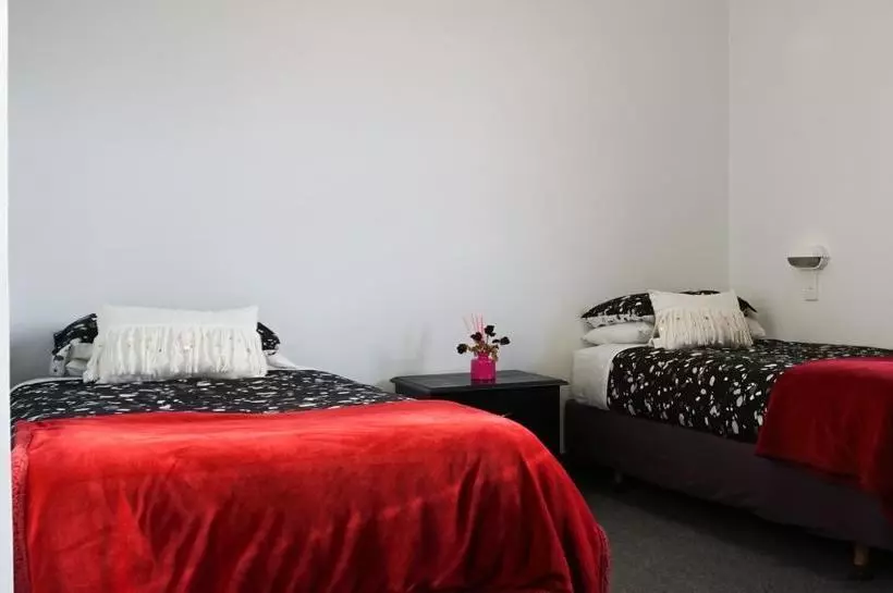 South Of The Barber Hostel