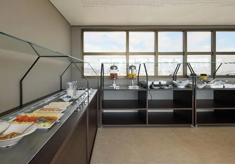 Palazzo Torquetti Condo Hotel E Eventos