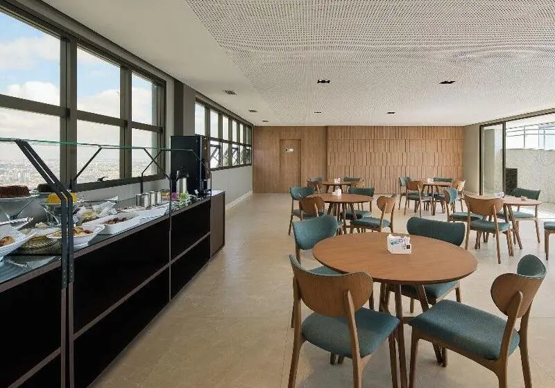 Palazzo Torquetti Condo Hotel E Eventos