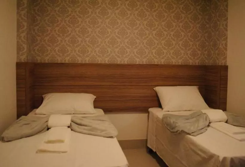 Retkeilymaja Serra Linda