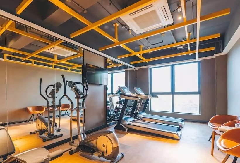Atour Hotel Yantai South Station Yingchun Street