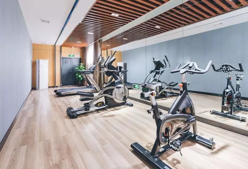 Atour Hotel Yantai South Station Yingchun Street