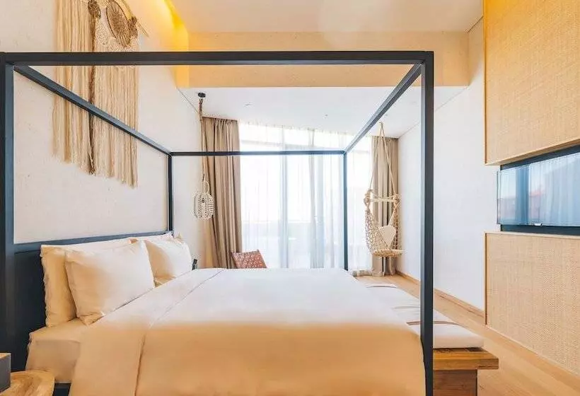 Atour Hotel Yantai South Station Yingchun Street