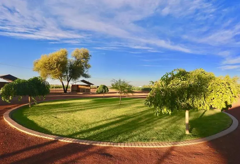 تختخواب و صبحانه Bastion Farmyard
