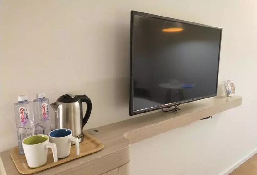 Hanting Hotel Tianjin Airport Yansha