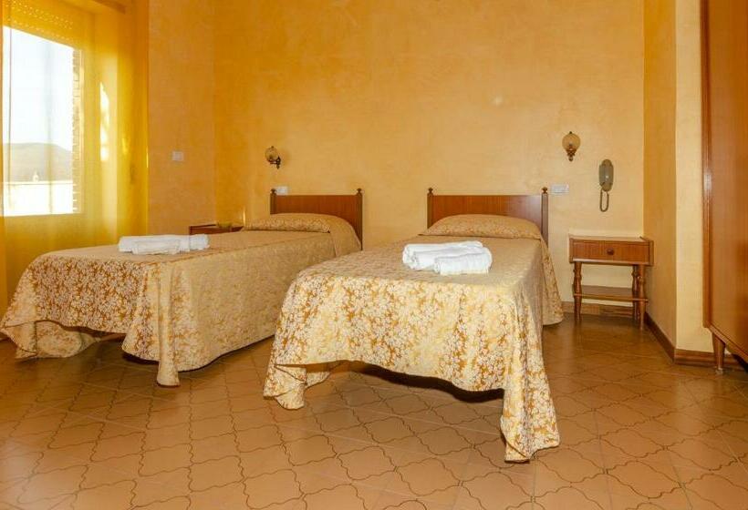 בית מלון כפרי Holiday