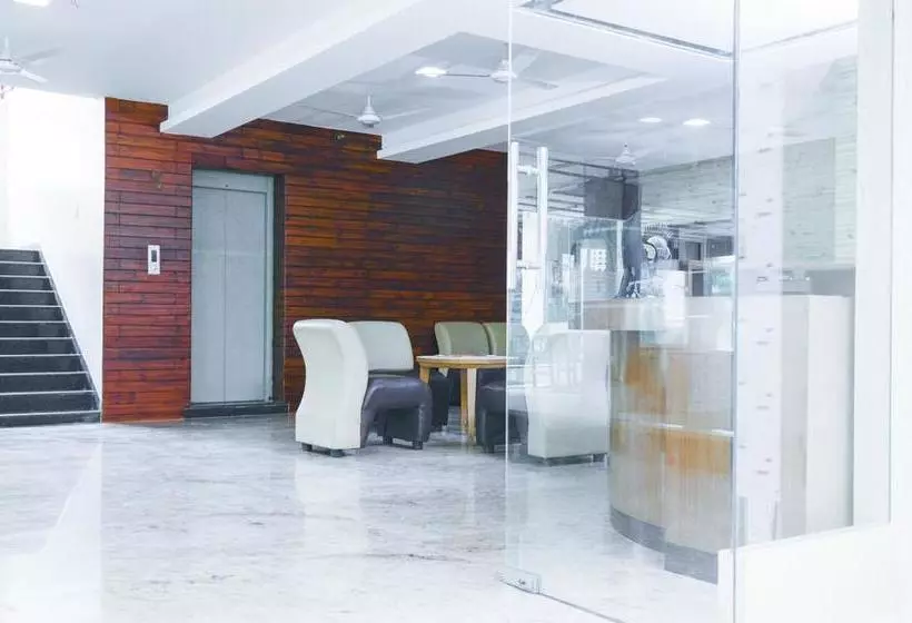 ホテル Treebo Trend Sekaran