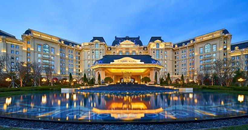 فندق Wanda Vista Qingdao Movie Metropolis