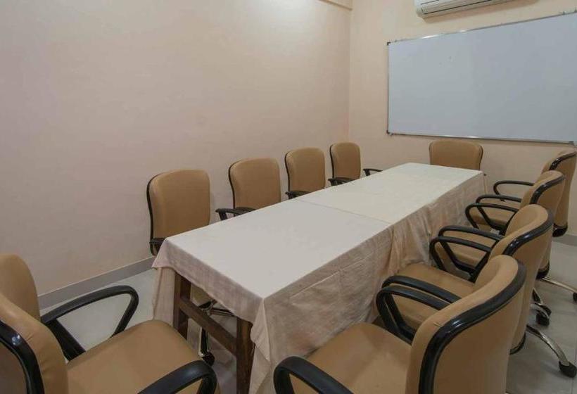 فندق Ymca International House