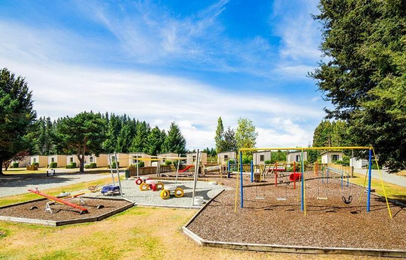 Marakura Deluxe Motel