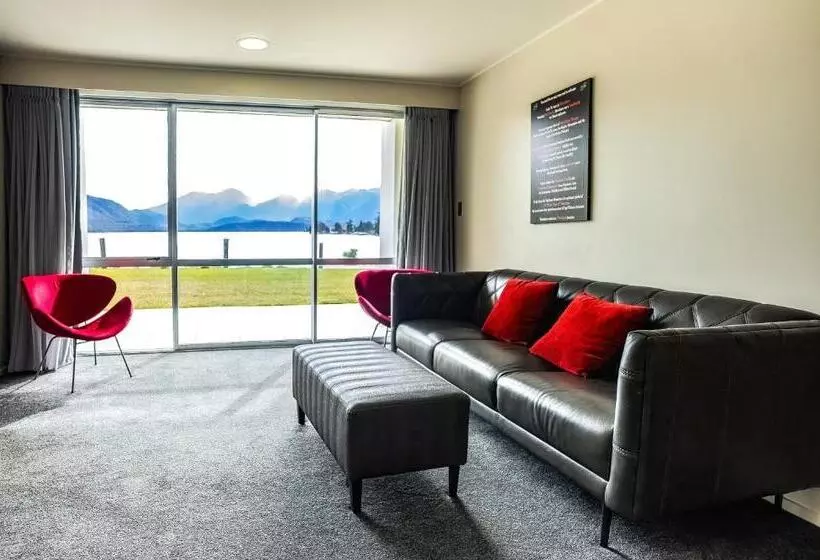 Marakura Deluxe Motel