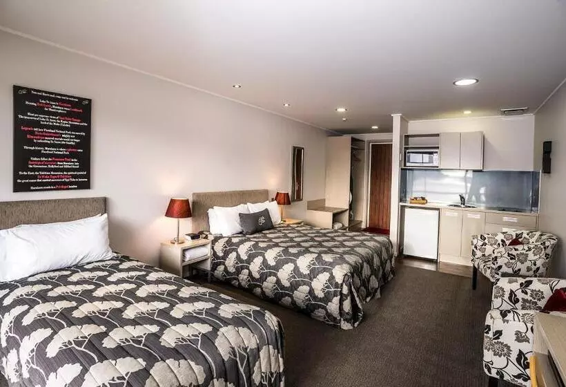 Marakura Deluxe Motel