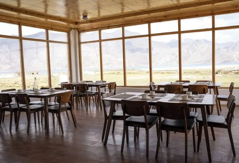 ホテル Saser Scenic Pangong