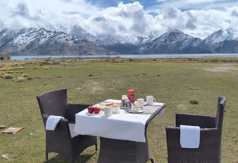 ホテル Saser Scenic Pangong