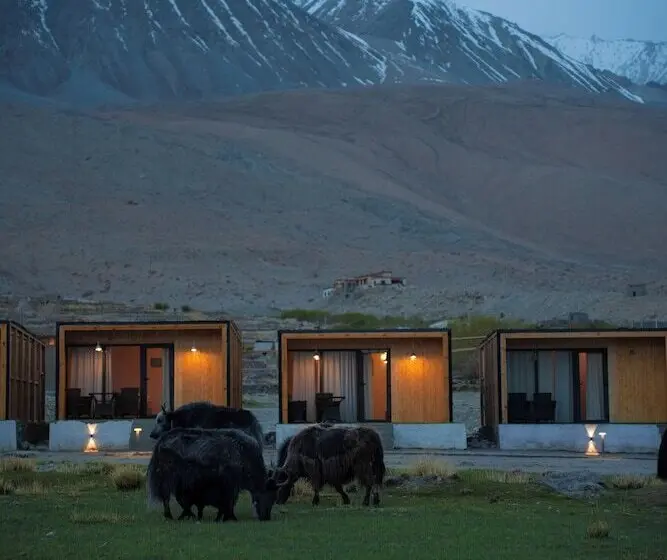 ホテル Saser Scenic Pangong