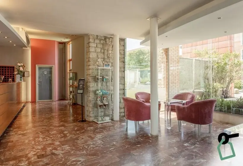 Hotelli Hotiday Room Collection   Calambrone