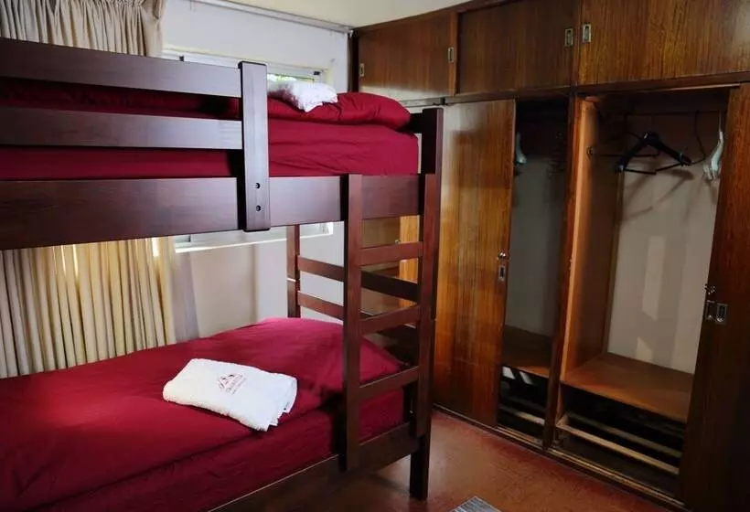 Retkeilymaja Casa Suiza