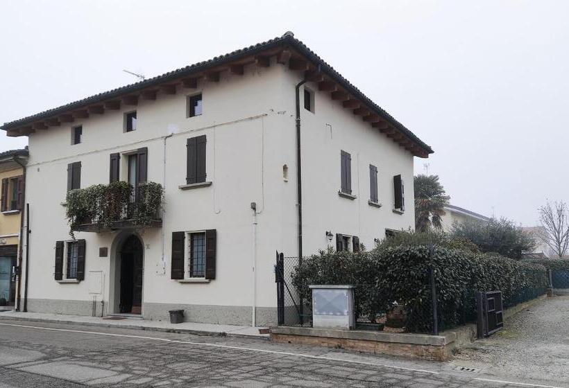 مبيت وإفطار Casa Nives