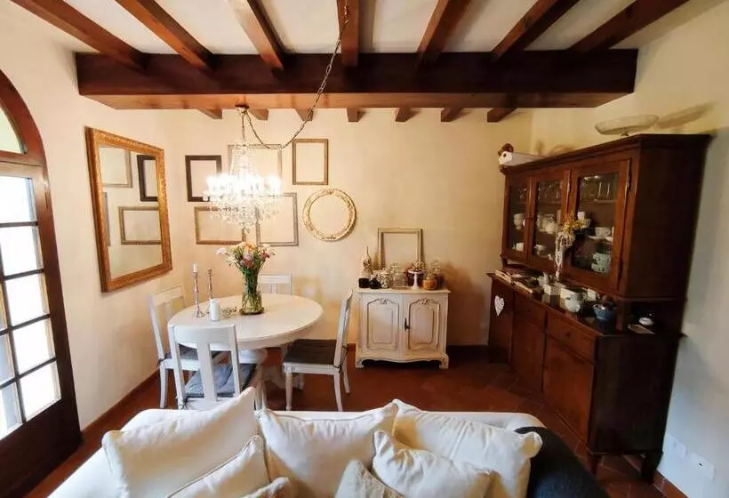 Aamiaismajoitus (B&B) Casa Nives