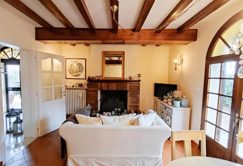 مبيت وإفطار Casa Nives