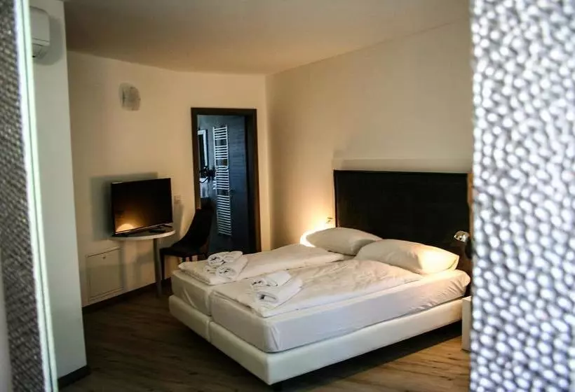 Aamiaismajoitus (B&B) Gardabreak Rooms&breakfast Holiday Apartments