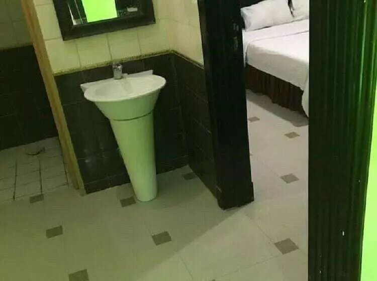 Almakan Hotel 108