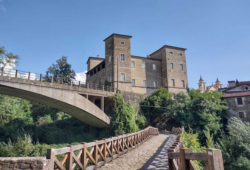 فندق Castello Di Pontebosio Luxury Resort