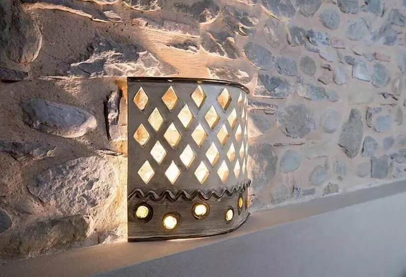 Hotelli Castello Di Pontebosio Luxury Resort